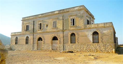 dai Florio ai Prada: la Storia della Masseria Ottocentesca